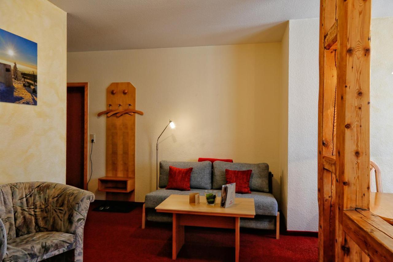 Hotel Konsum Gaestehaus Quisisana - Oberhof Oberhof (Thuringia)