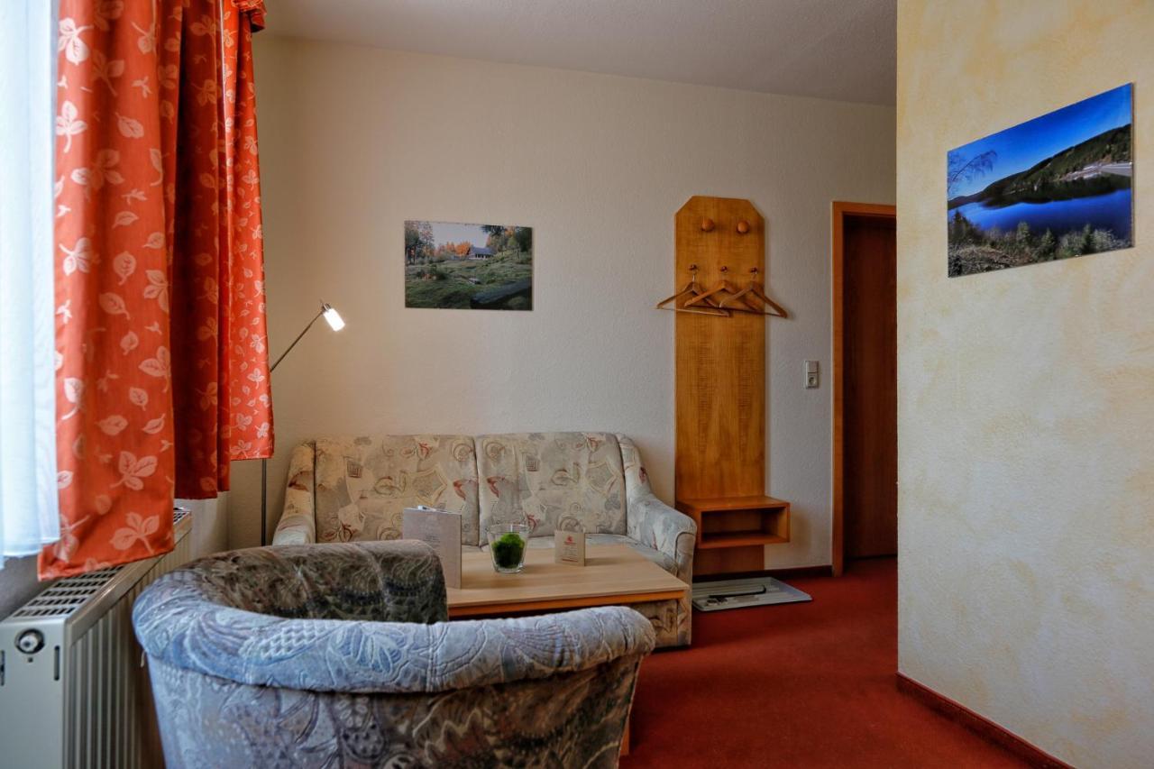 Konsum Gaestehaus Quisisana - Oberhof Hotel 3*